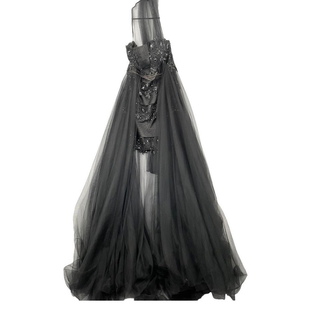 Kommal Sood Women's Size 10 Gown Black Fashion Week Sequined Embroidered Dress